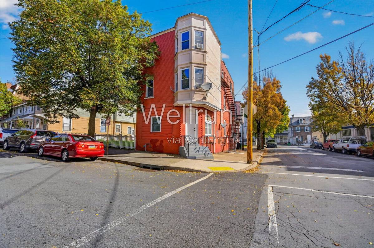 Apartment for rent at 201 Ridge Ave #2, Allentown, PA 18102