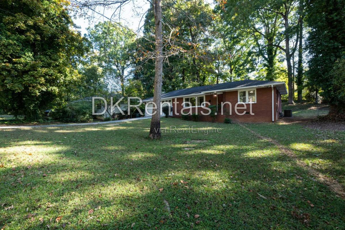 165 Charles Ave SE, Marietta, GA 30067 - House for Rent - Image 5