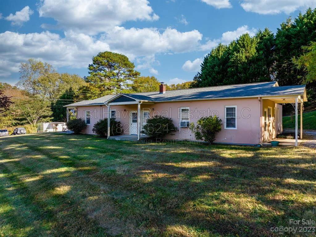 Apartment for rent at 4823 Calico Rd #1, Lenoir, NC 28645