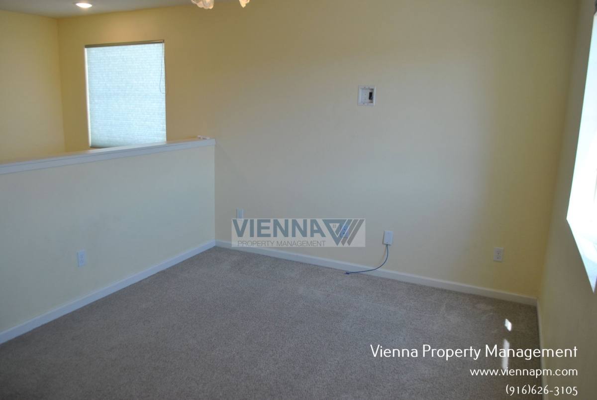 7185 Star Trail Way, Roseville, CA 95747 - House for Rent - Image 19