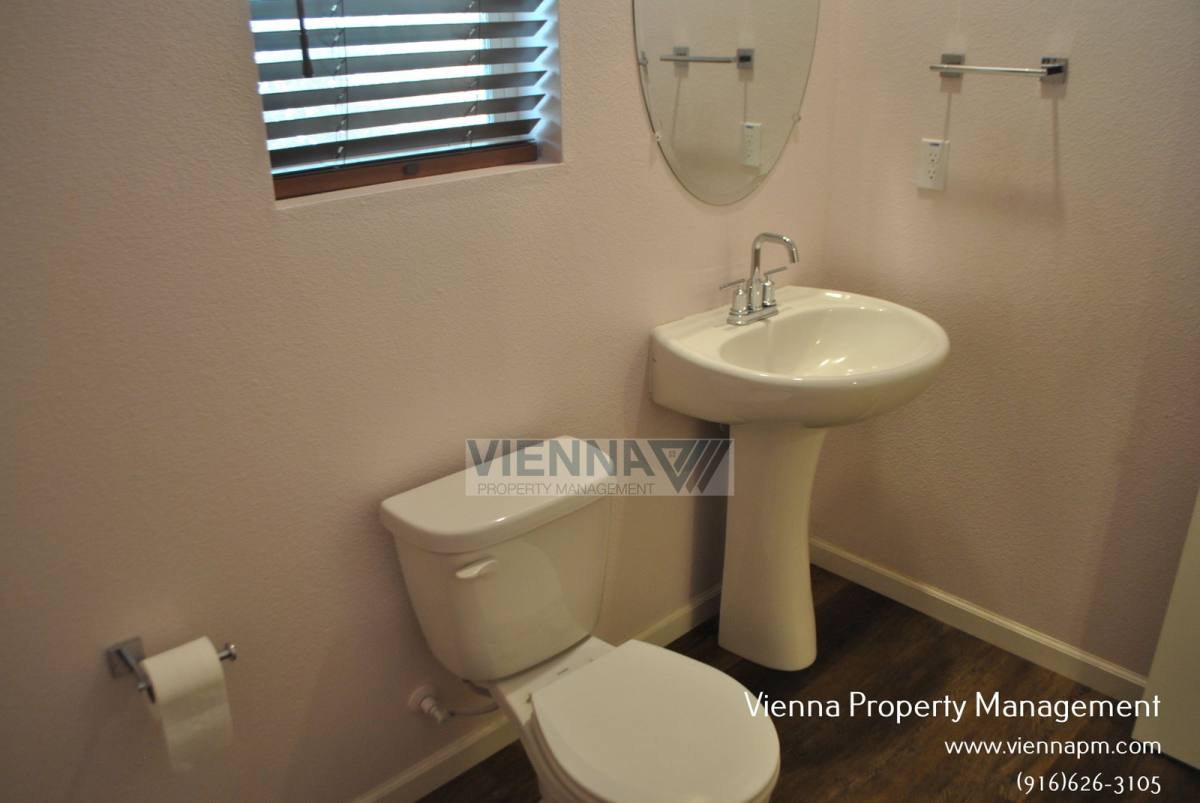 7185 Star Trail Way, Roseville, CA 95747 - House for Rent - Image 15