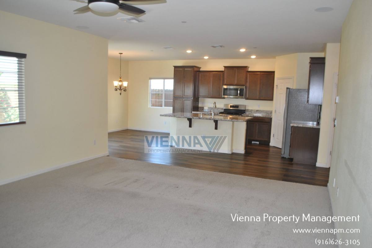 7185 Star Trail Way, Roseville, CA 95747 - House for Rent - Image 7