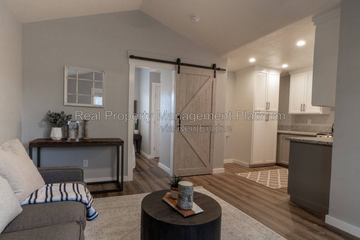 62 Woodworth Ave #B, Clovis, CA 93612 - Apartment for Rent - Image 15
