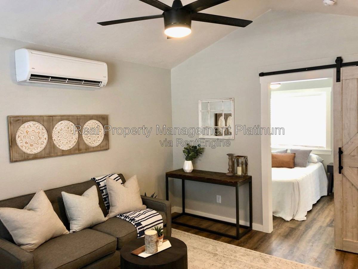 62 Woodworth Ave #B, Clovis, CA 93612 - Apartment for Rent - Image 5