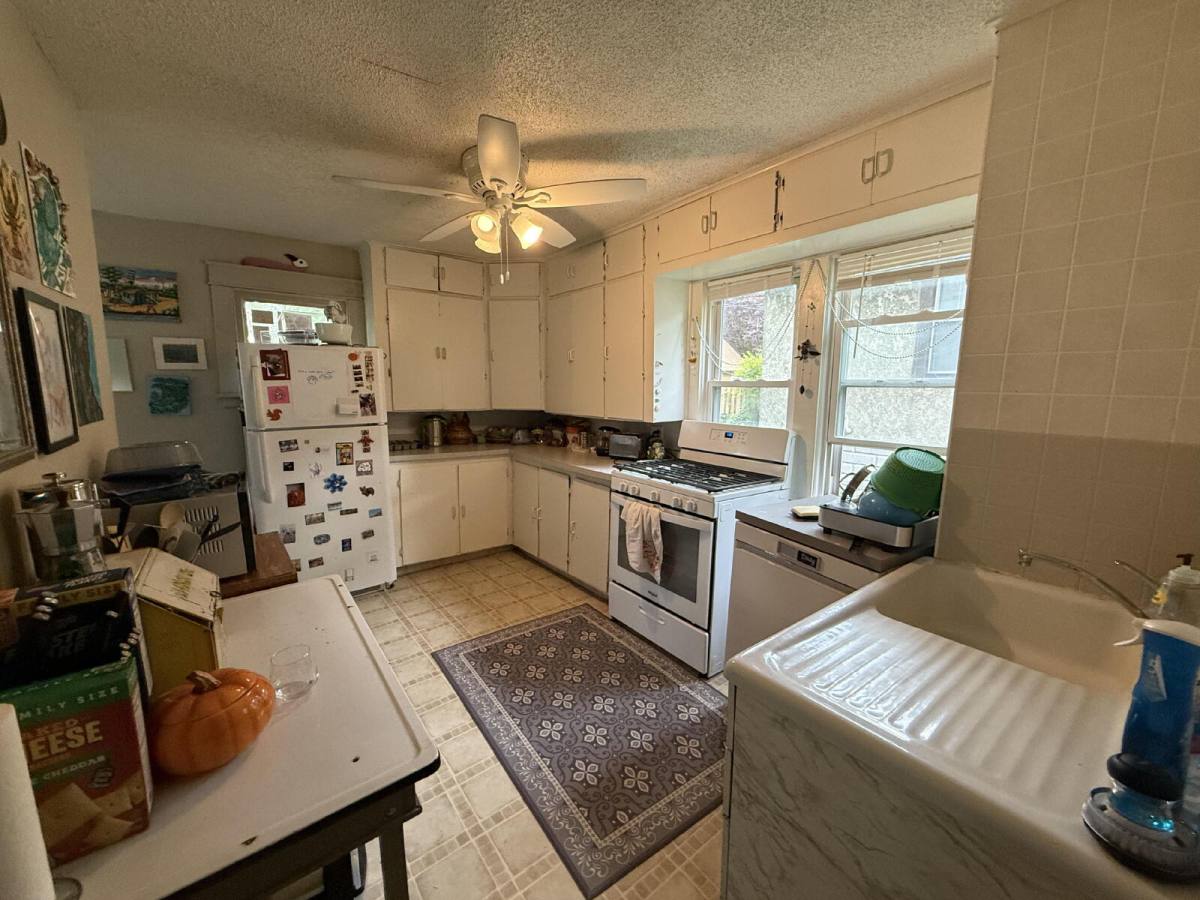 1032 26th Ave SE, Minneapolis, MN 55414 - House for Rent - Image 9