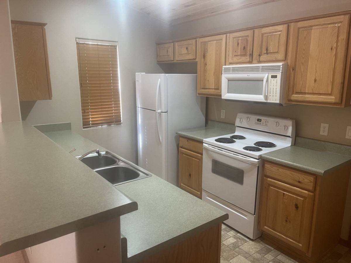 4871 W Cottage Loop, Show Low, AZ 85901 - House for Rent - Image 3