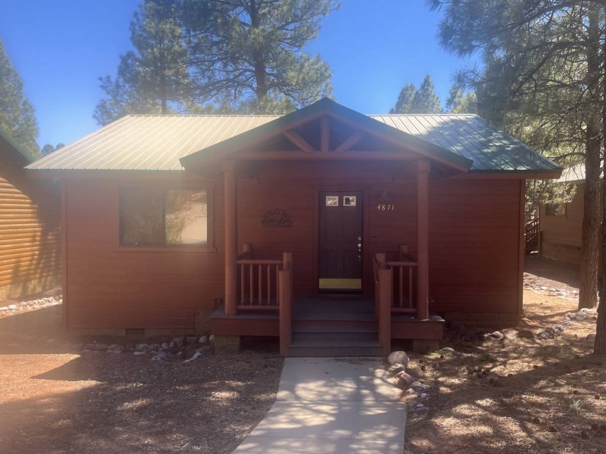 4871 W Cottage Loop, Show Low, AZ 85901 - House for Rent - Image 1
