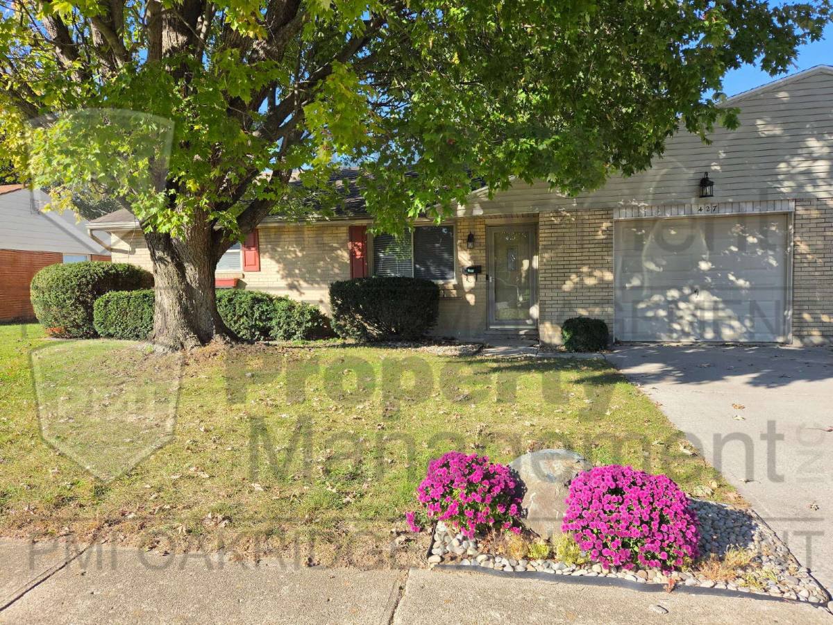 Apartment for rent at 427 Heather St, Englewood, OH 45322