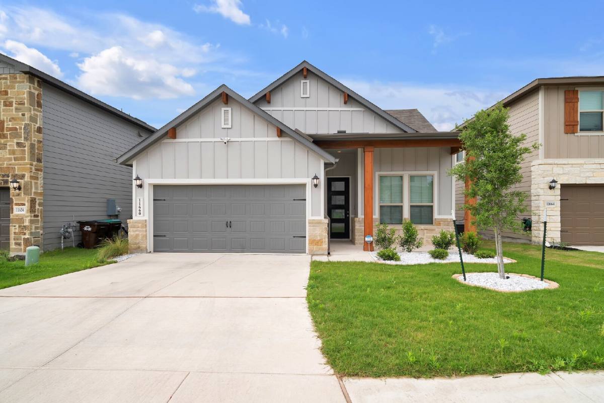 11660 Bakersfield Pass, San Antonio, TX 78245 - House for Rent - Image 1
