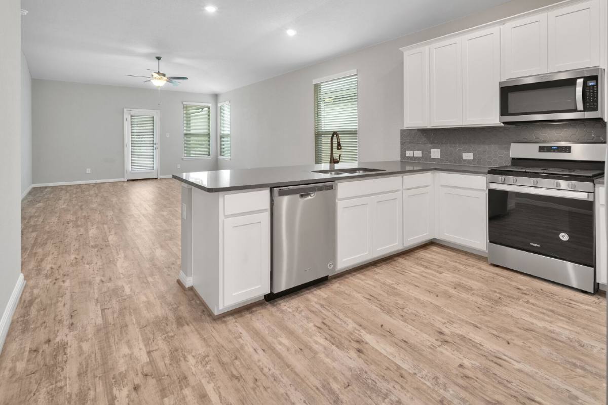 11660 Bakersfield Pass, San Antonio, TX 78245 - House for Rent - Image 4