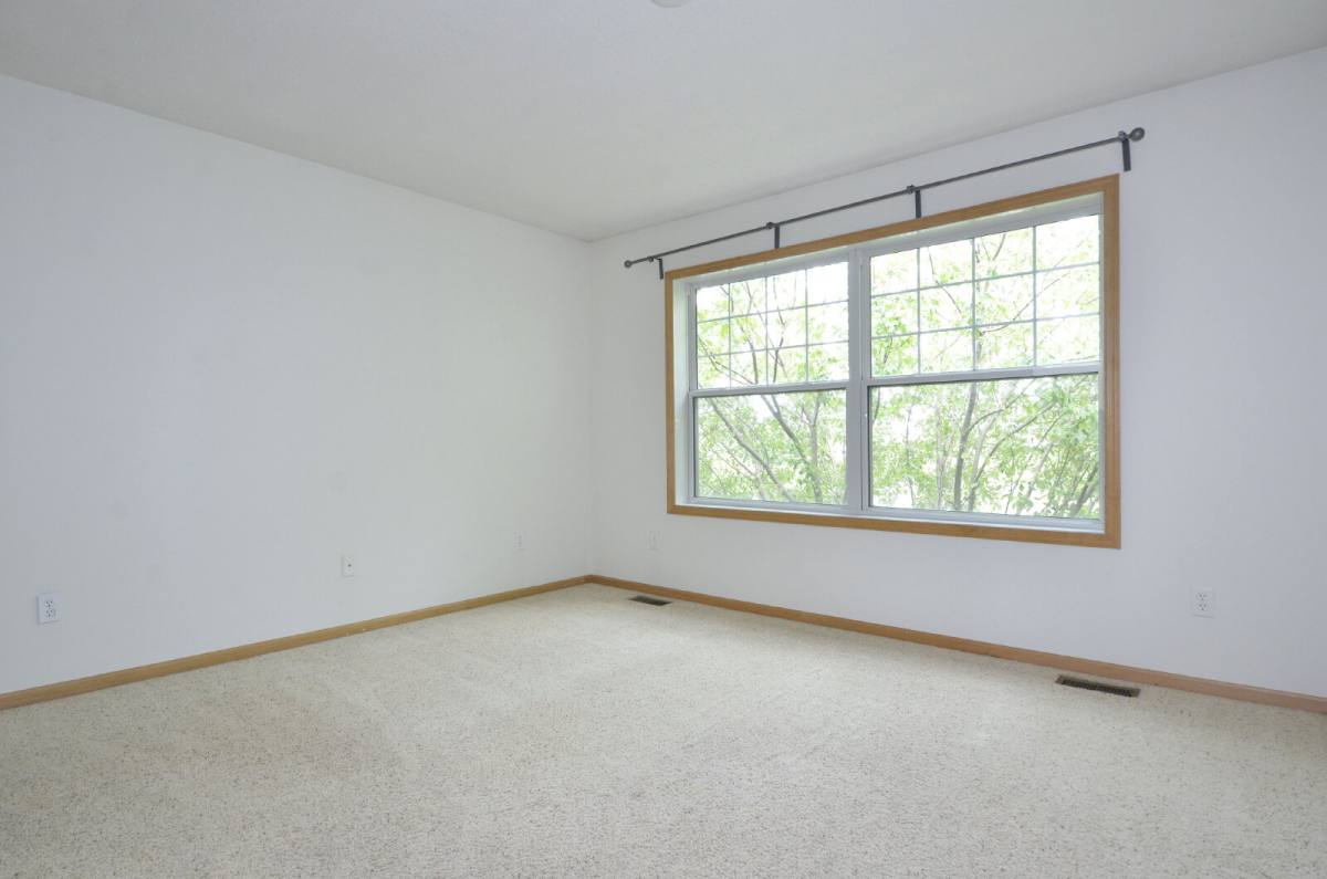 11296 Baltimore St NE #B, Minneapolis, MN 55449 - House for Rent - Image 13