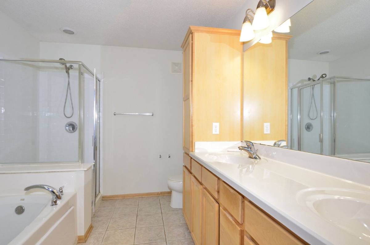 11296 Baltimore St NE #B, Minneapolis, MN 55449 - House for Rent - Image 16