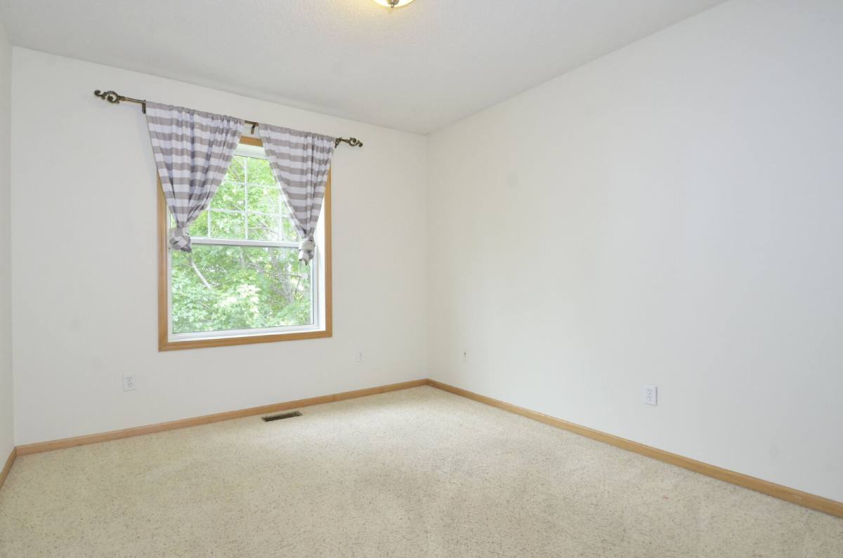 11296 Baltimore St NE #B, Minneapolis, MN 55449 - House for Rent - Image 11