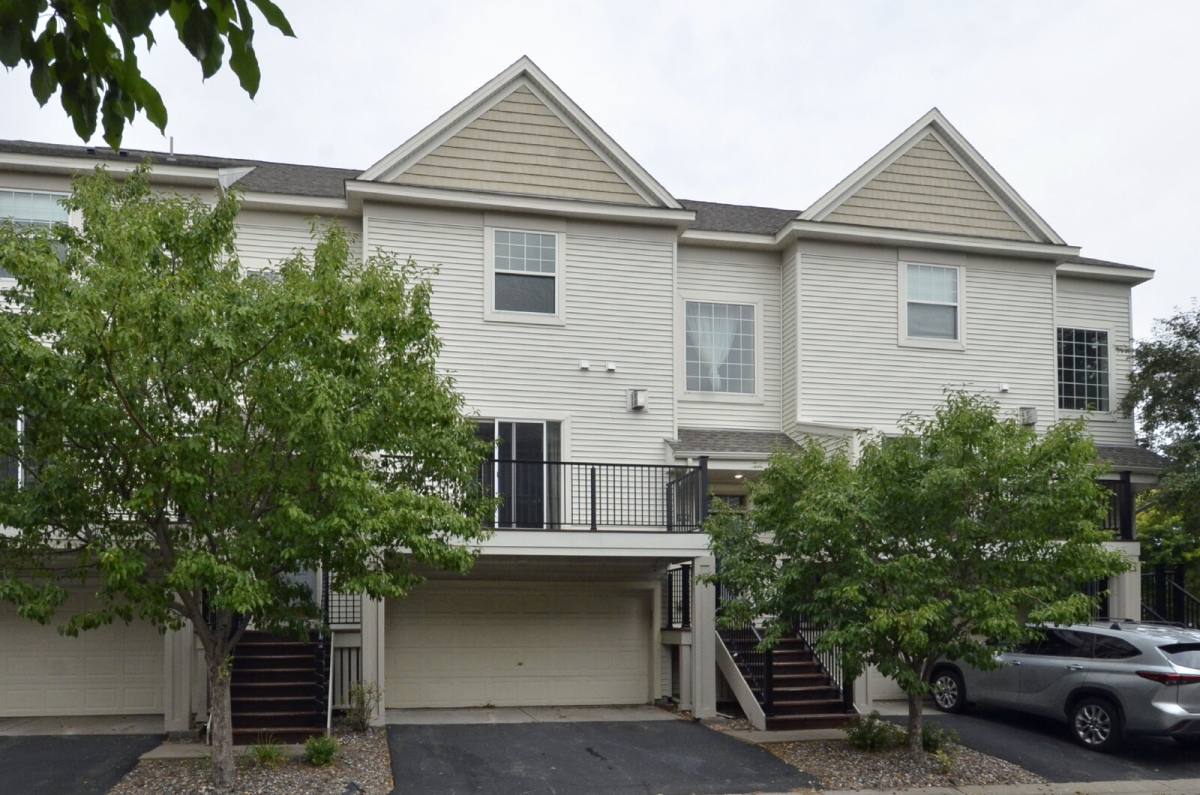 11296 Baltimore St NE #B, Minneapolis, MN 55449 - House for Rent - Image 2