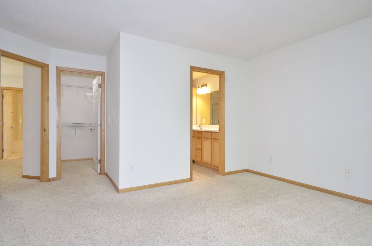 11296 Baltimore St NE #B, Minneapolis, MN 55449 - House for Rent - Image 14