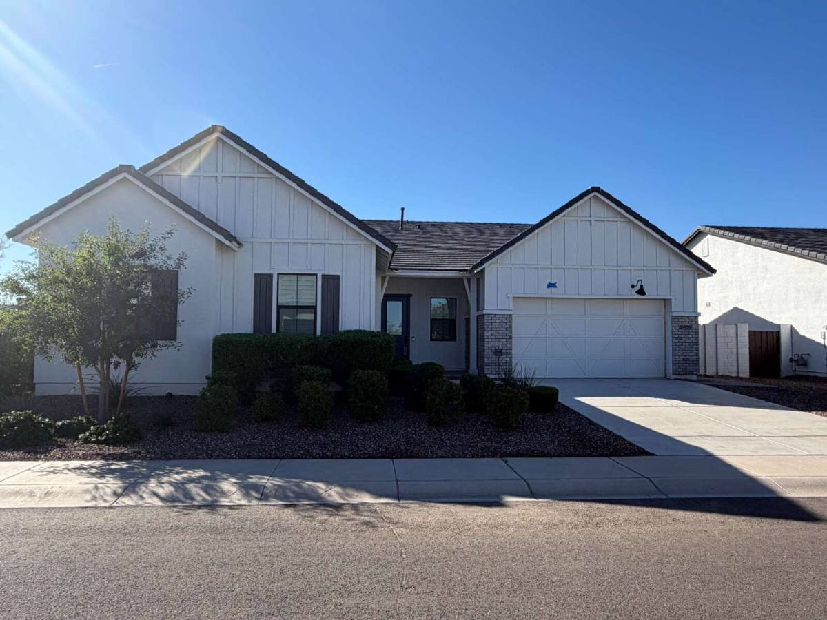 3909 Ruby Way, Queen Creek, AZ 85142 - House for Rent - Image 1