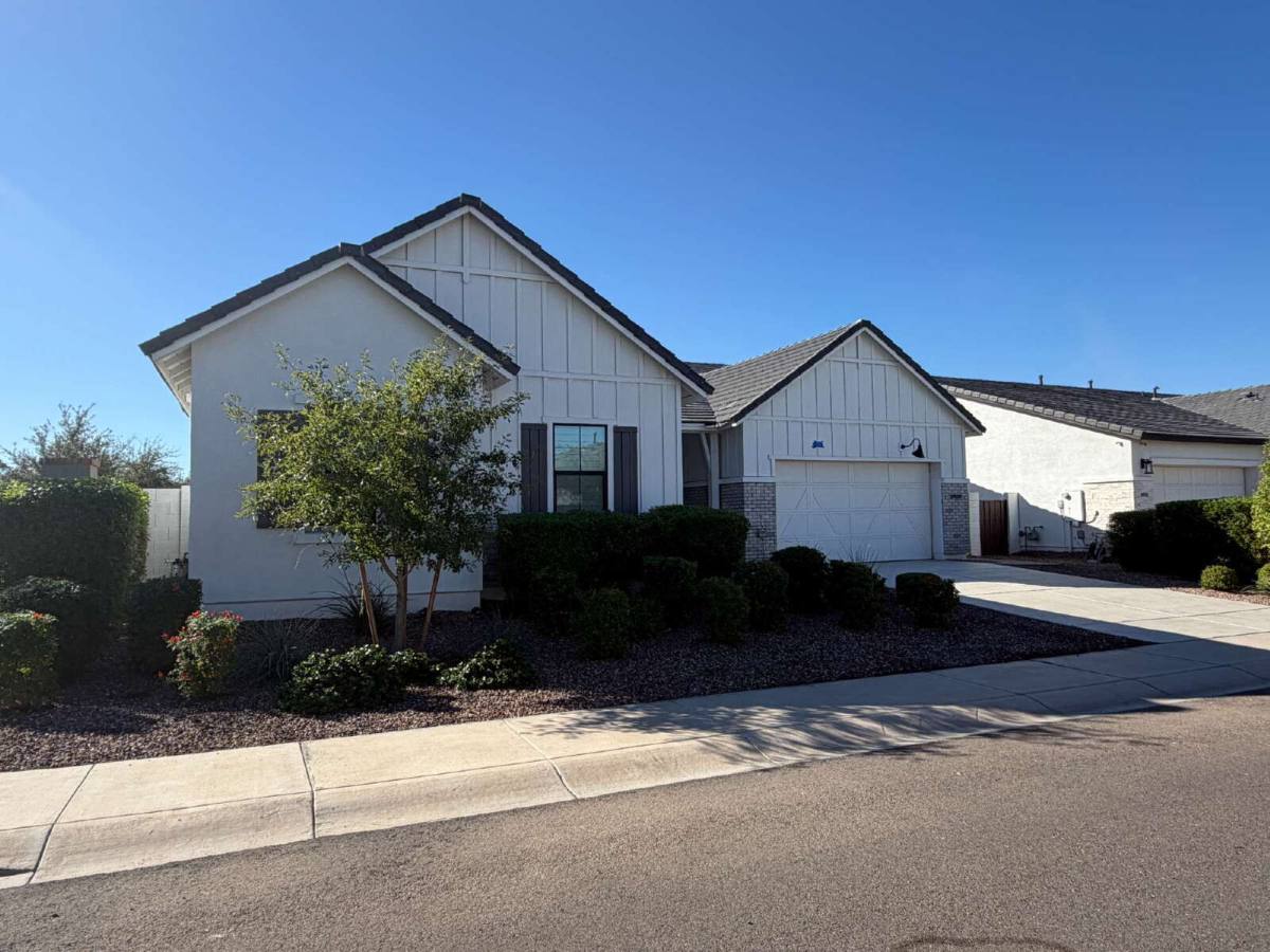 3909 Ruby Way, Queen Creek, AZ 85142 - House for Rent - Image 2