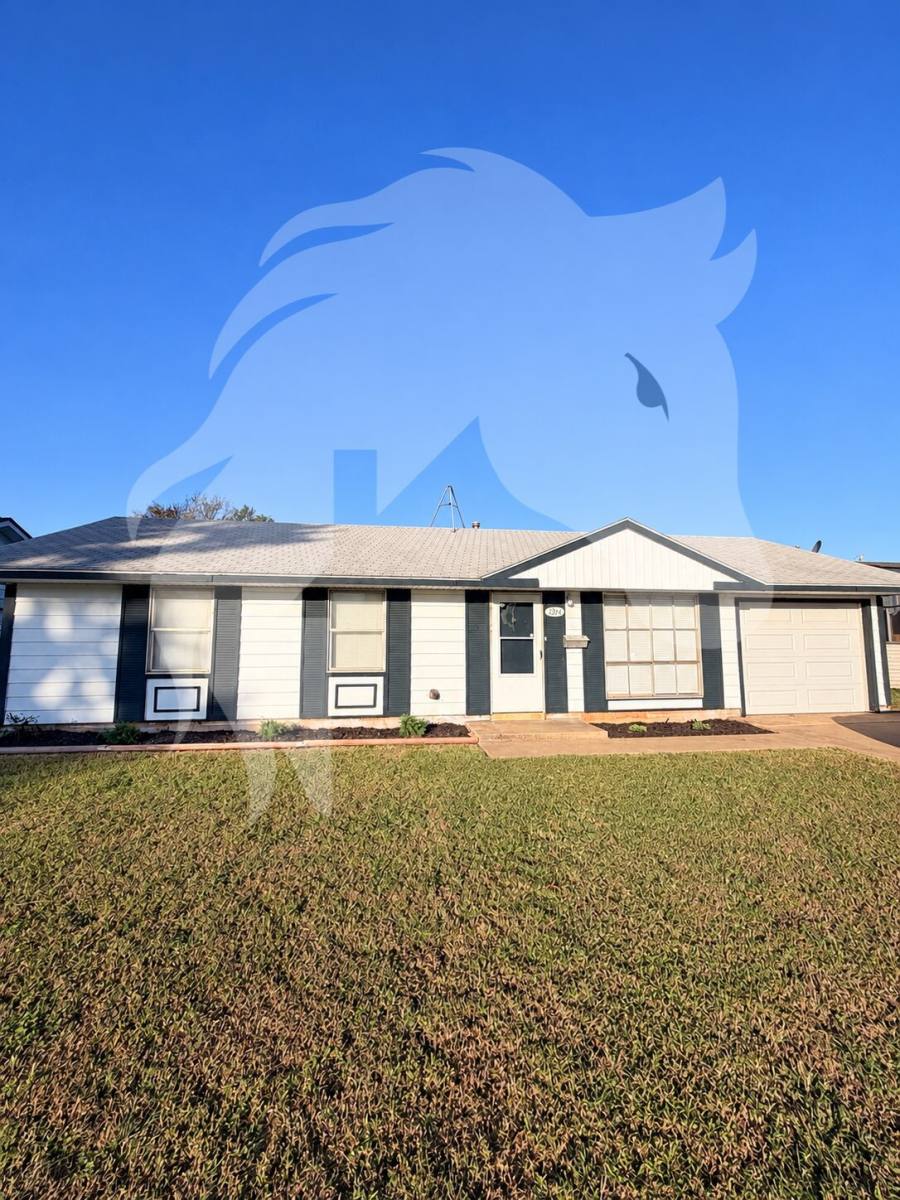 House for rent at 1314 N 16th St, Enid, OK 73701