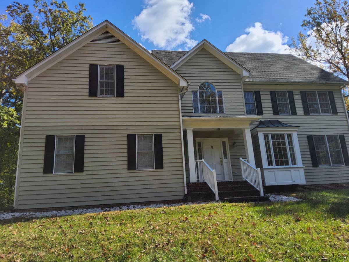 House for rent at 10504 Warland Rd, Marshall, VA 20115