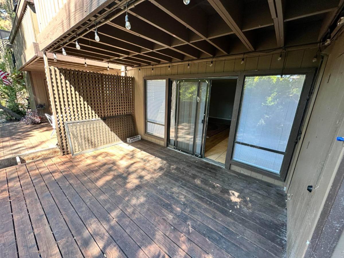 2452 Larkspur Lane, Sacramento, CA 95825 - Apartment for Rent - Image 15