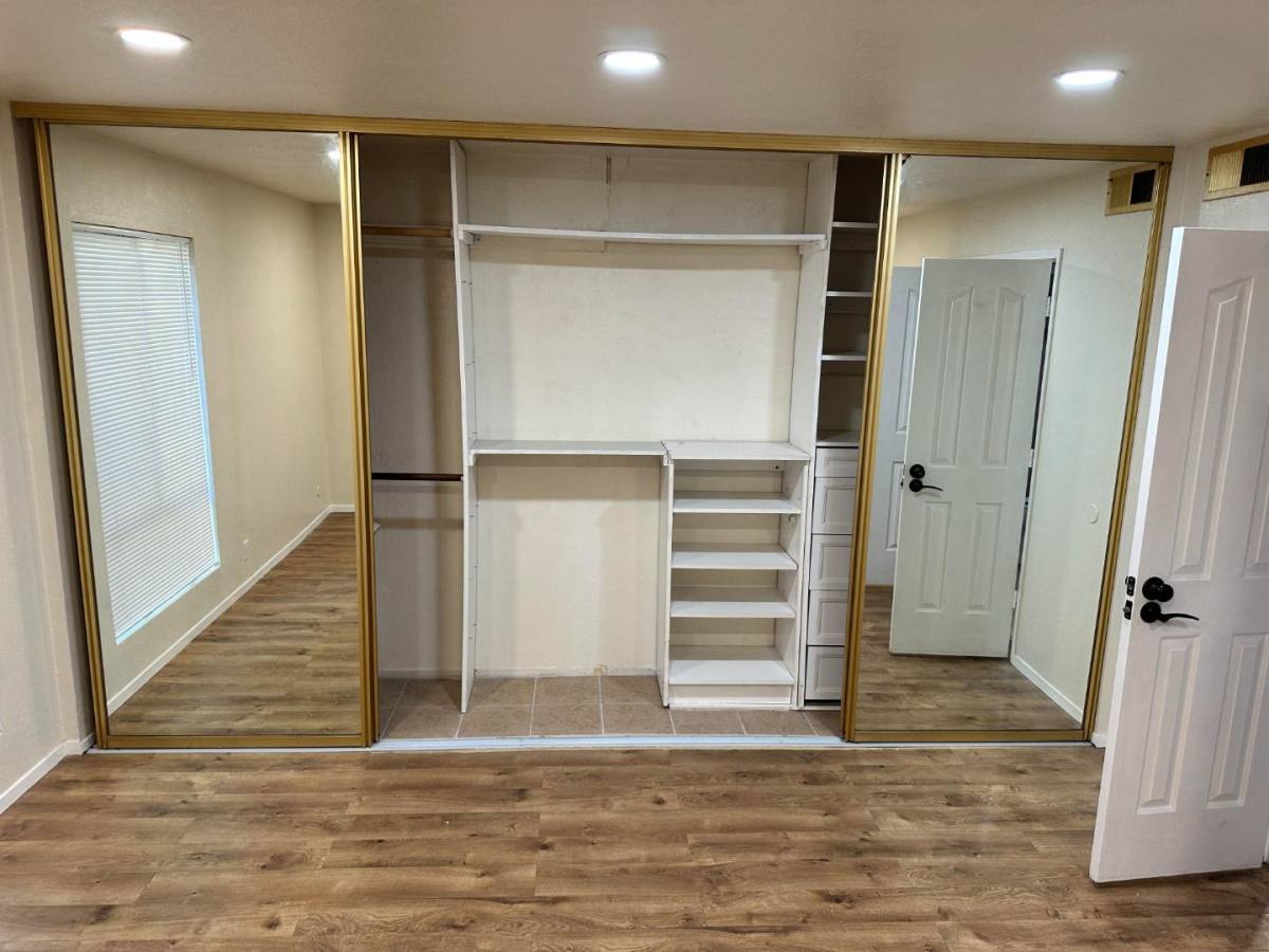 2452 Larkspur Lane, Sacramento, CA 95825 - Apartment for Rent - Image 2