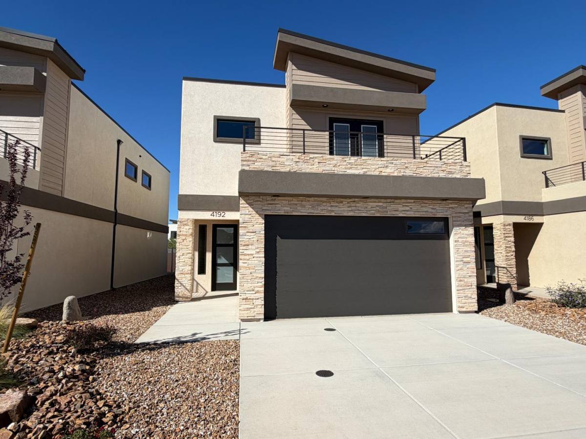 House for rent at 4192 S Crimson Trails Dr, Washington, UT 84780