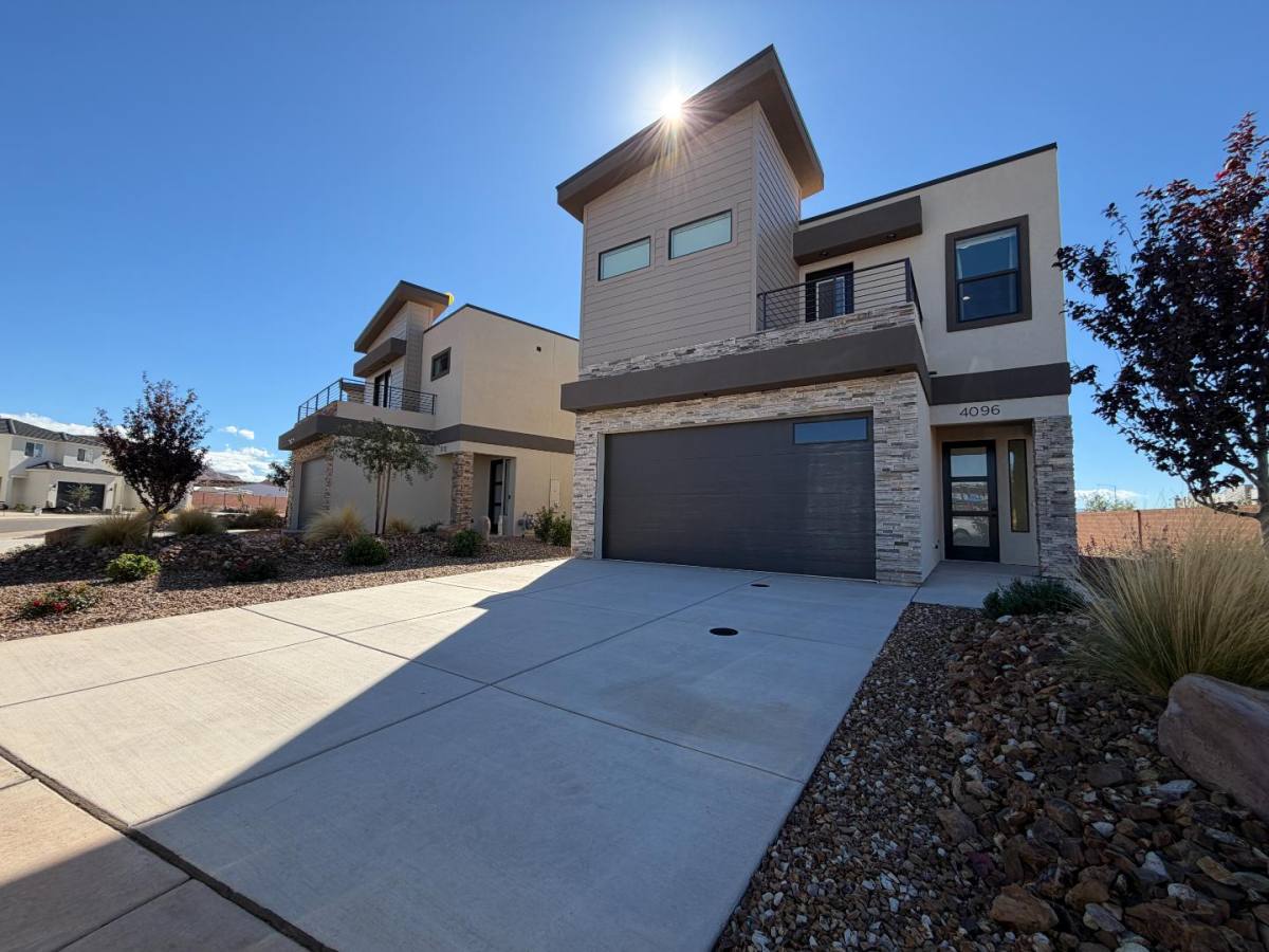 House for rent at 4096 S Crimson Farm Dr, Washington, UT 84780