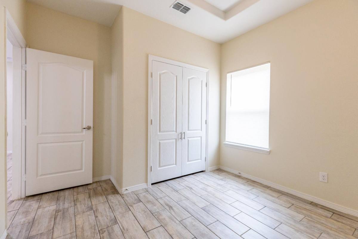 1705 W Greenwich St #4, Edinburg, TX 78541 - Apartment for Rent - Image 19