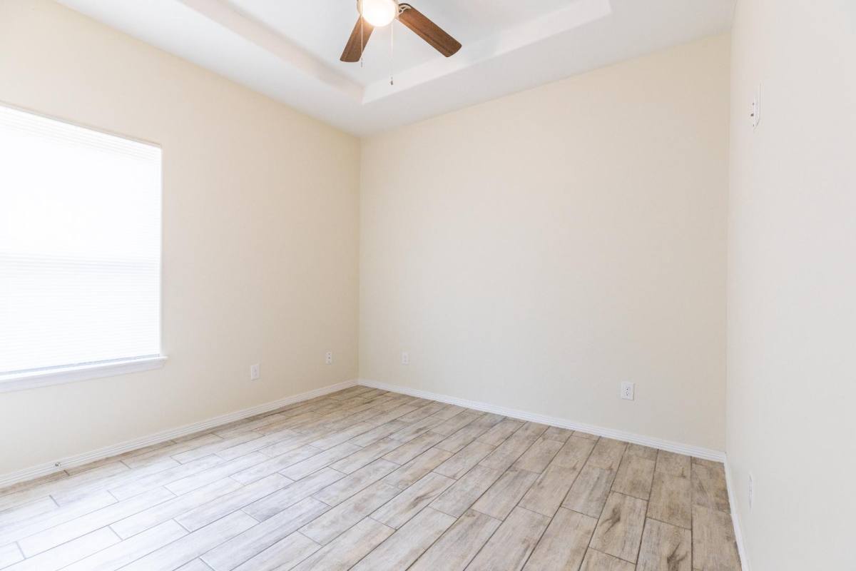 1705 W Greenwich St #4, Edinburg, TX 78541 - Apartment for Rent - Image 18