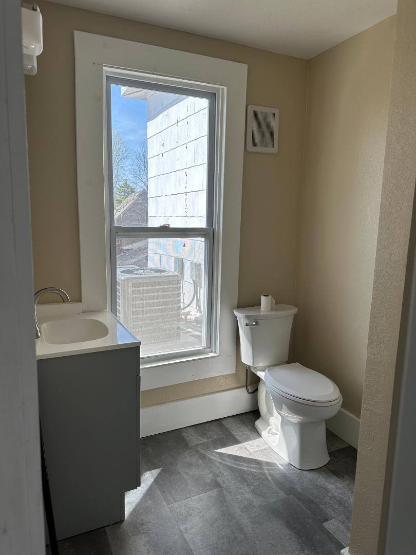 2321 Ashland Ave #4, St. Joseph, MO 64506 - Apartment for Rent - Image 7
