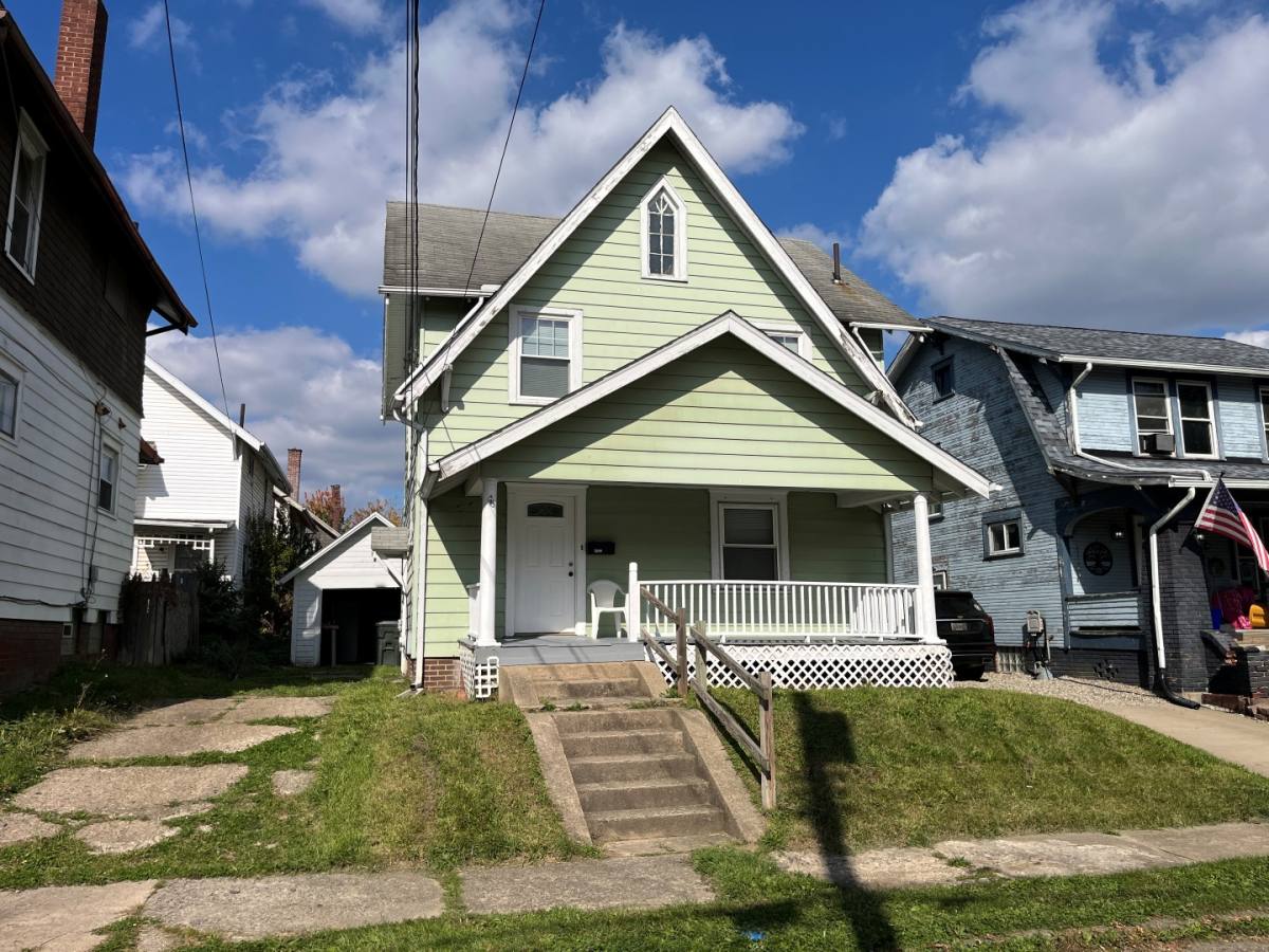 House for rent at 3217 Dewey Place SW, Canton, OH 44710