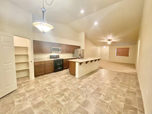 9150 E 30th Place, Yuma, AZ 85365 - Condo for Rent - Image 7