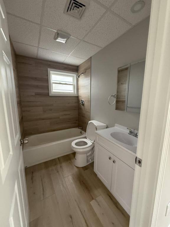 223 Davis St, Fall River, MA 02720 - Apartment for Rent - Image 3