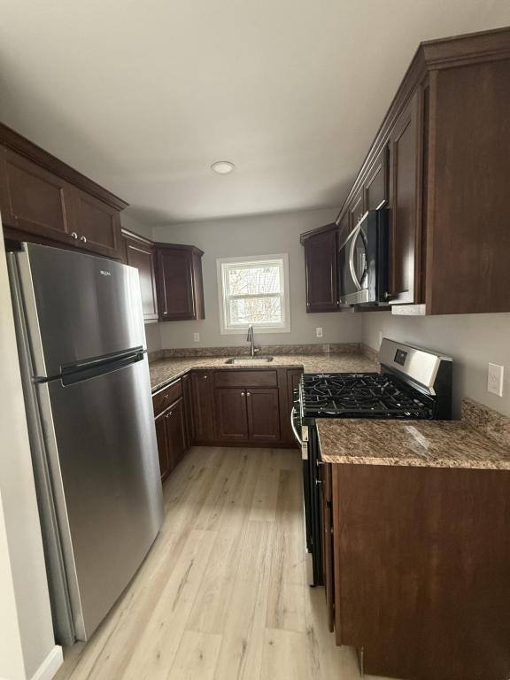 223 Davis St, Fall River, MA 02720 - Apartment for Rent
