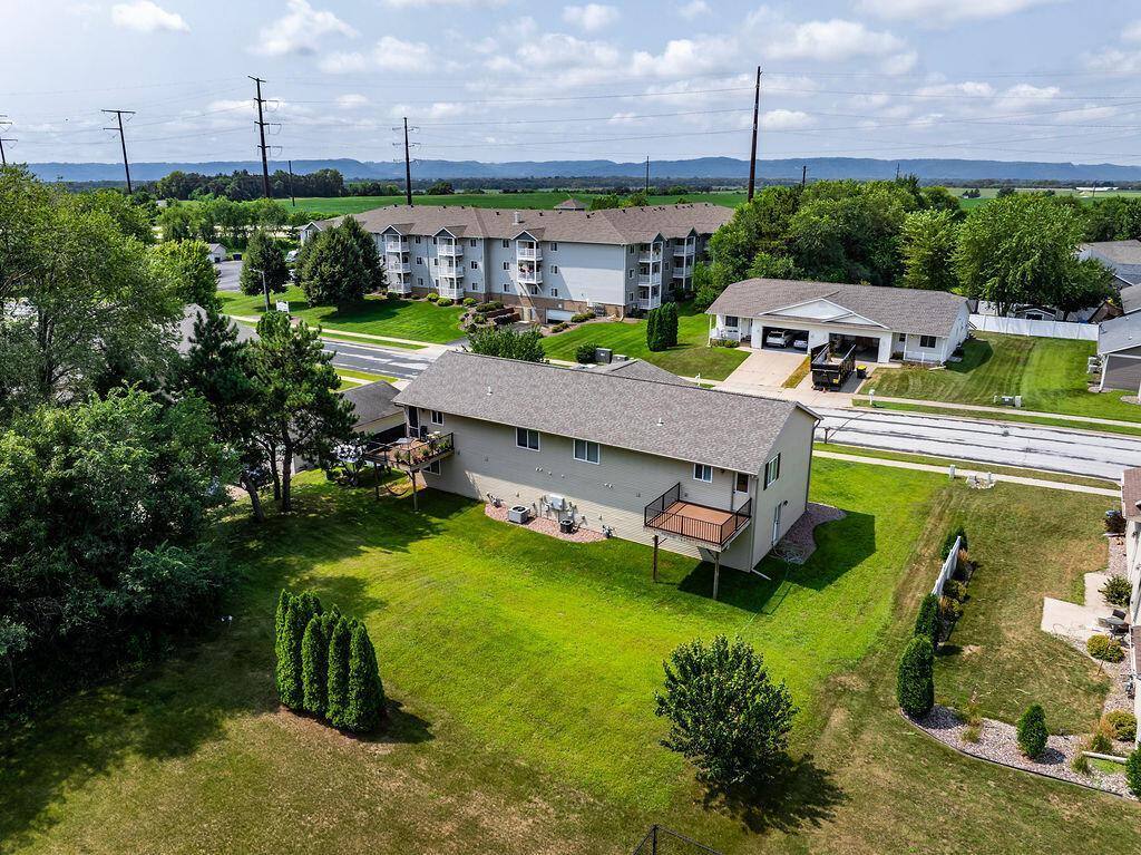 641 Angel Court, Holmen, WI 54636 - Townhouse for Rent - Image 2