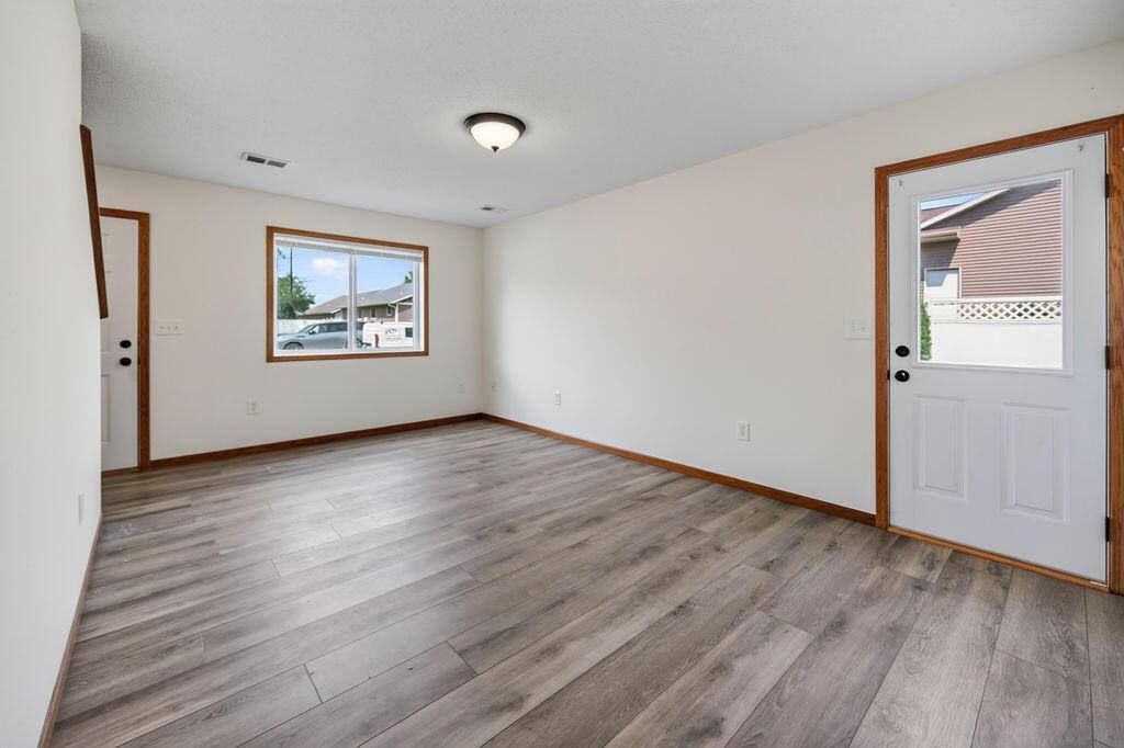 641 Angel Court, Holmen, WI 54636 - Townhouse for Rent - Image 10