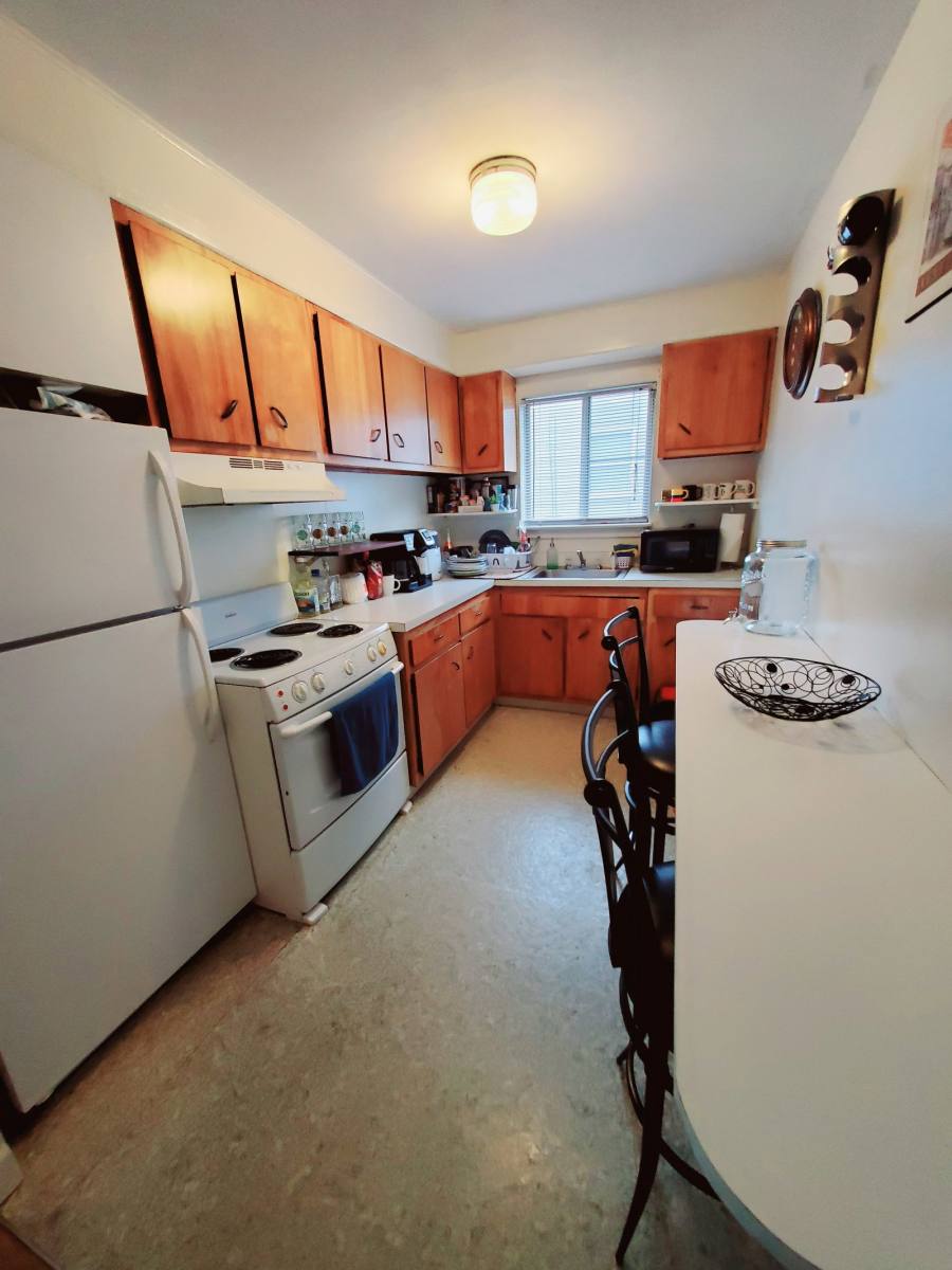 Apartment for rent at 33 Lindale St #2, Stamford, CT 06902