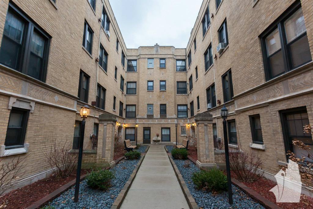 Apartment for rent at 2840 N Orchard St, Chicago, IL 60657