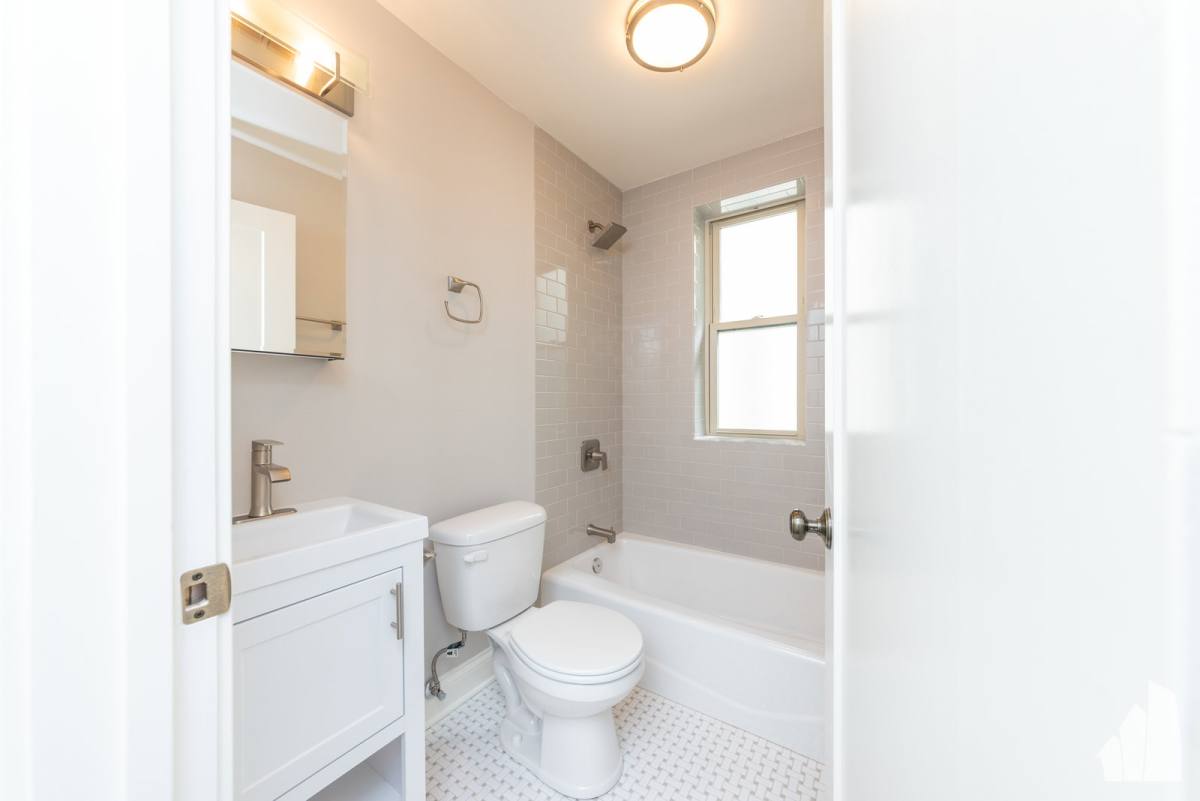 639 W Wrightwood Ave #211, Chicago, IL 60614 - Apartment for Rent - Image 5