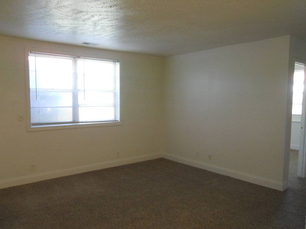 2014 W 27th St #2, Lawrence, KS 66046 - Apartment for Rent - Image 4