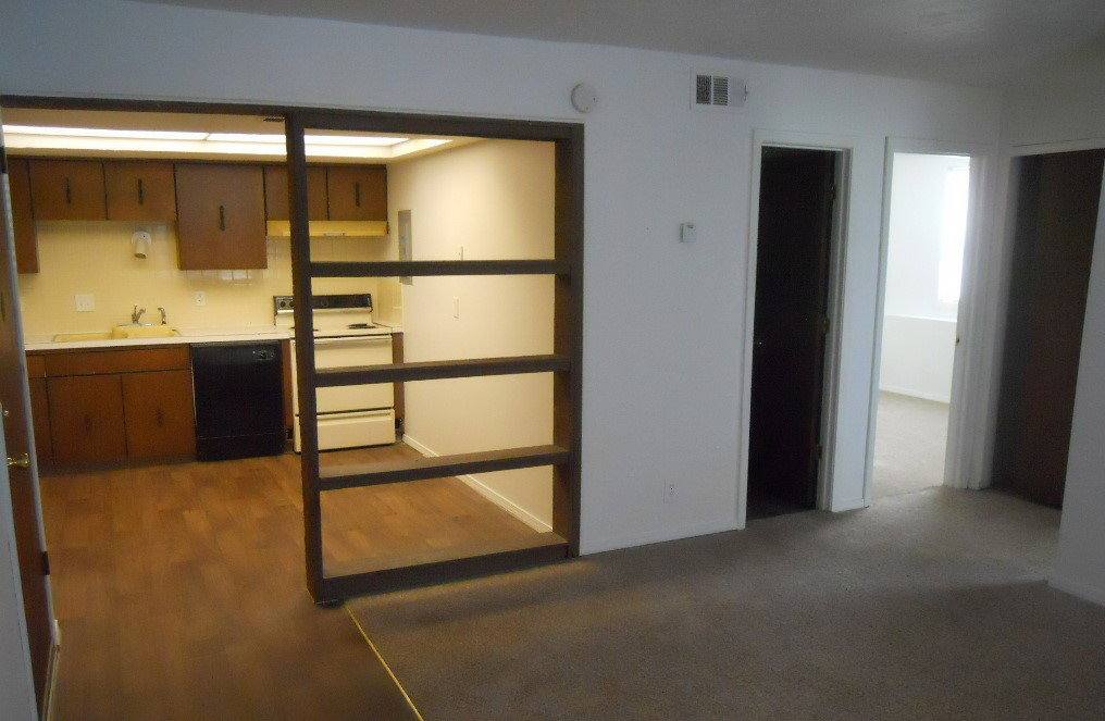 2014 W 27th St #2, Lawrence, KS 66046 - Apartment for Rent - Image 3