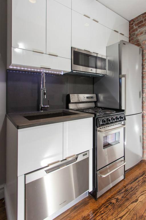 234 W 14th St #5C, New York, NY 10011 - Apartment for Rent - Image 1