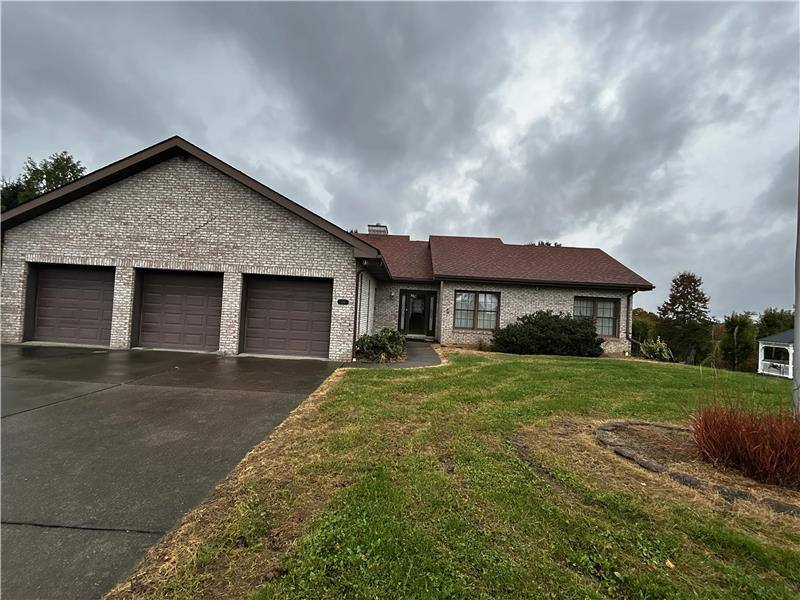 House for rent at 704 Colliers Way, Weirton, WV 26062