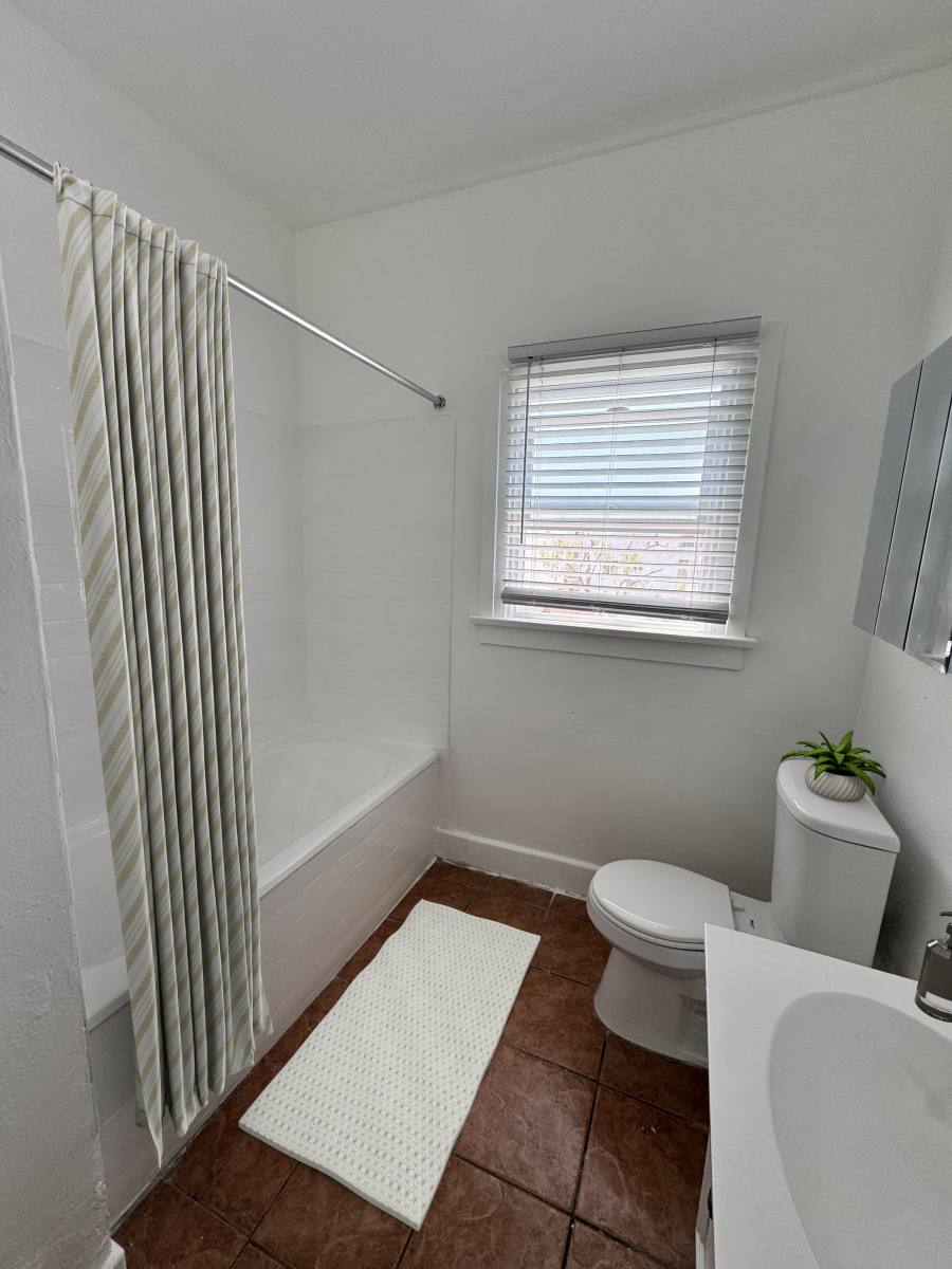 502 N Kenmore Ave #3, Los Angeles, CA 90004 - Apartment for Rent - Image 5