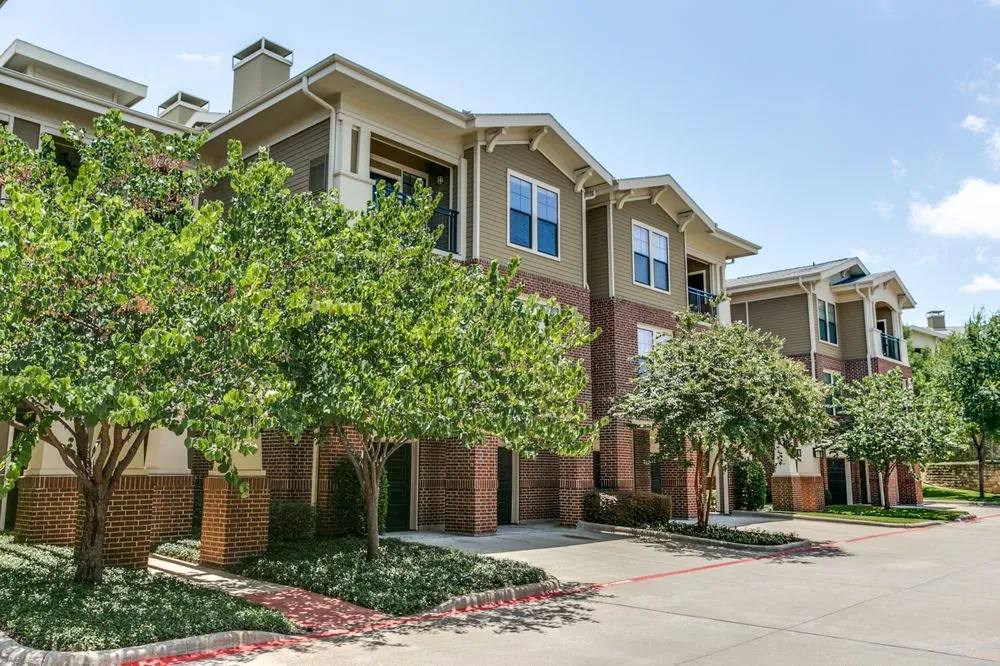 6550 Shady Brook Lane, Dallas, TX 75206 - Apartment for Rent - Image 9