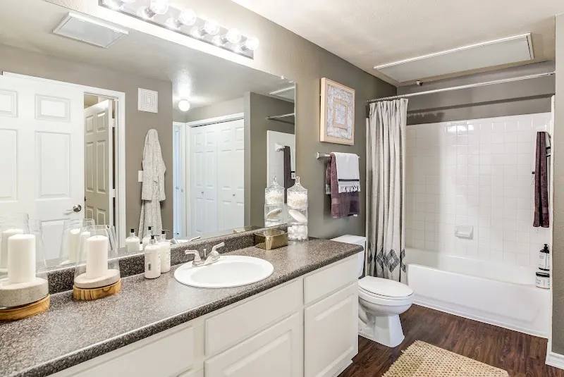 8705 Southwestern Blvd, Dallas, TX 75206 - Apartment for Rent - Image 3