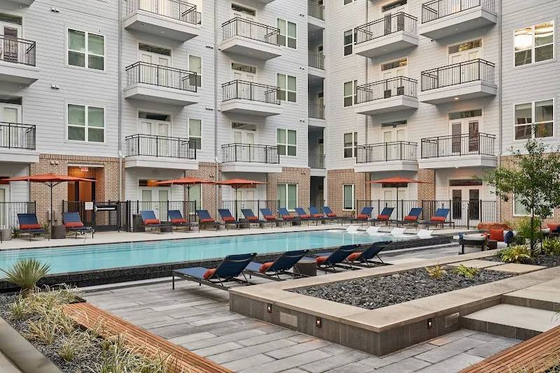 2400 W Dallas St, Houston, TX 77019 - Apartment for Rent - Image 1