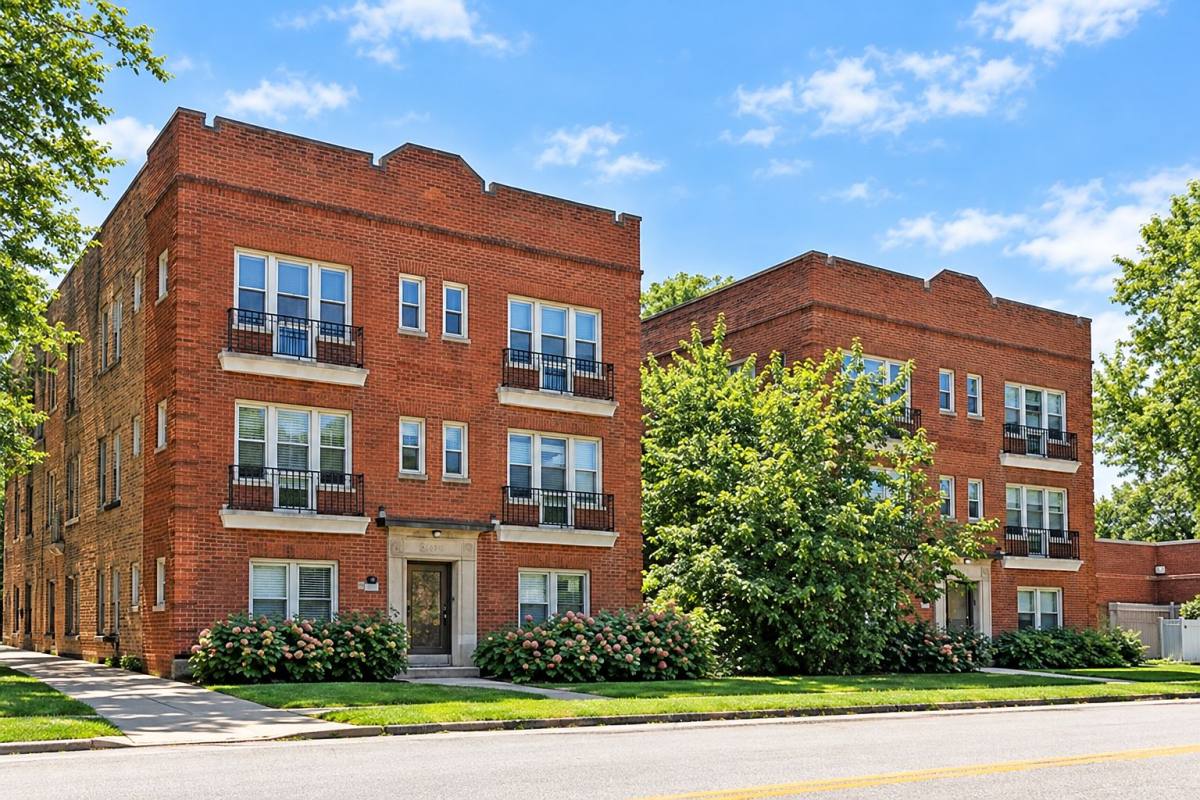 Apartment for rent at 2534 Noble Rd, Cleveland, OH 44121