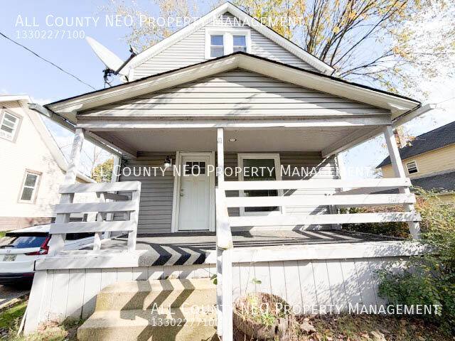 House for rent at 2315 13th St SW, Akron, OH 44314