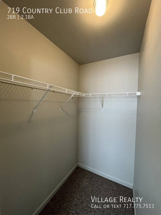 719 Country Club Rd, Red Lion, PA 17356 - Townhouse for Rent - Image 7